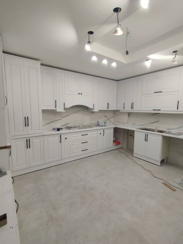 طراحی و اجرای کابینت رستمی در کرمانشاه